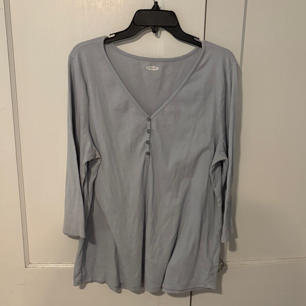 Old Navy Light Blue Long Sleeve V-Neck Top